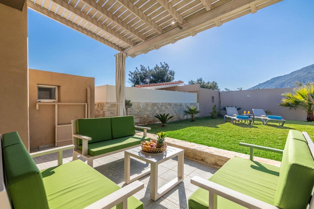 Koutsourás Konstantinos Villa מראה חיצוני תמונה